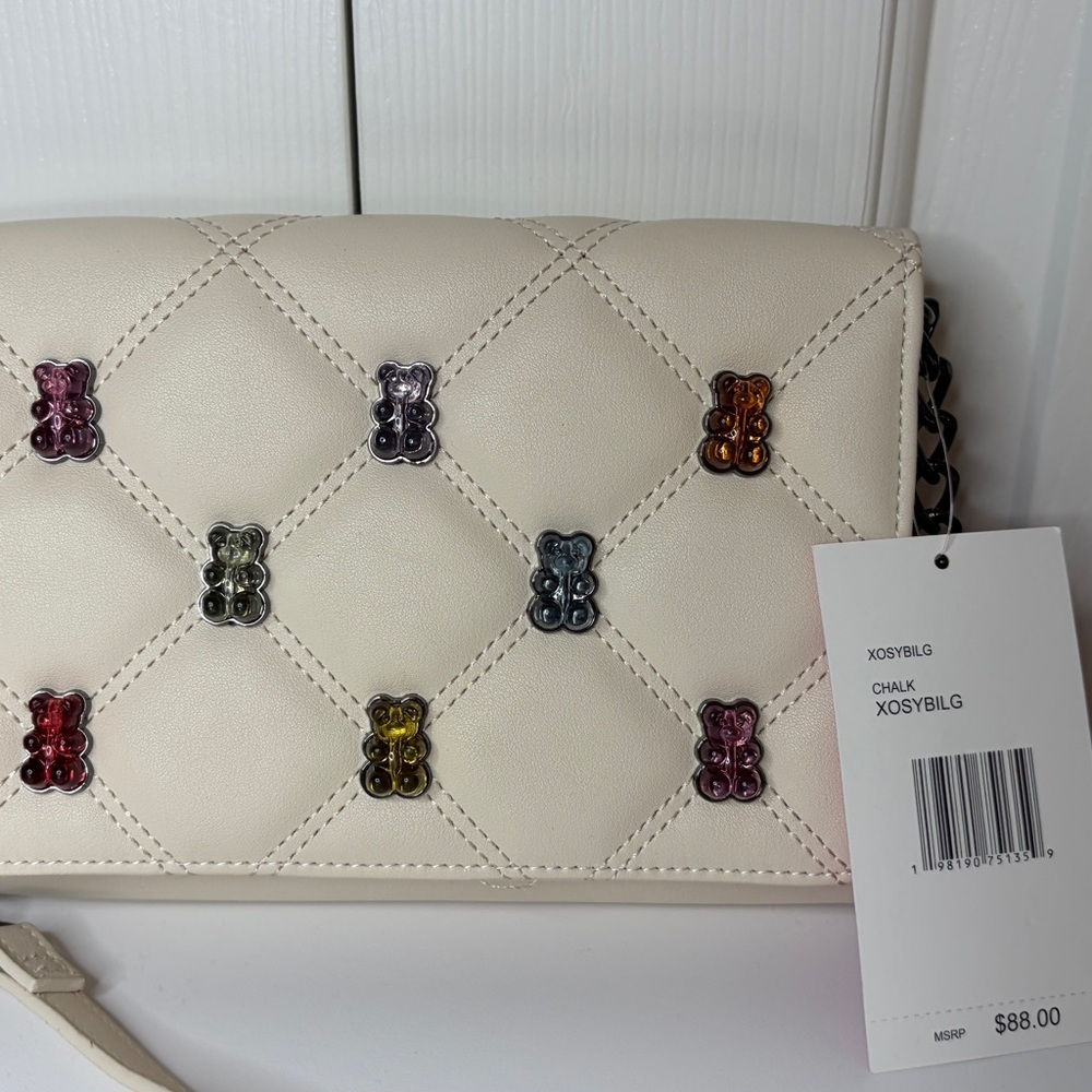 Betsy Johnson XOSybilg Gummy Bear Crossbody - Picture 2 of 13